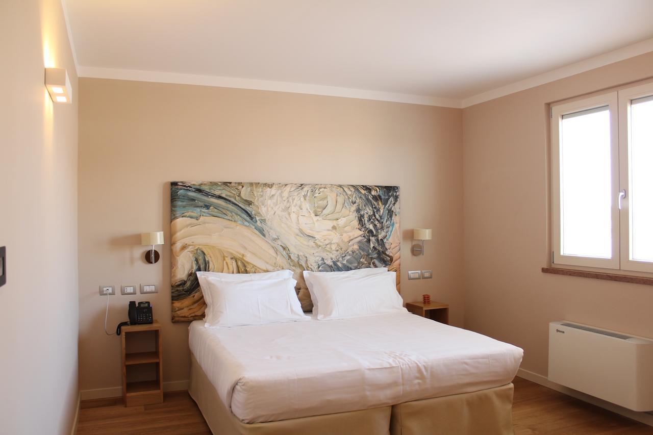 Dolcedorme Garni Hotel Parma Exterior photo